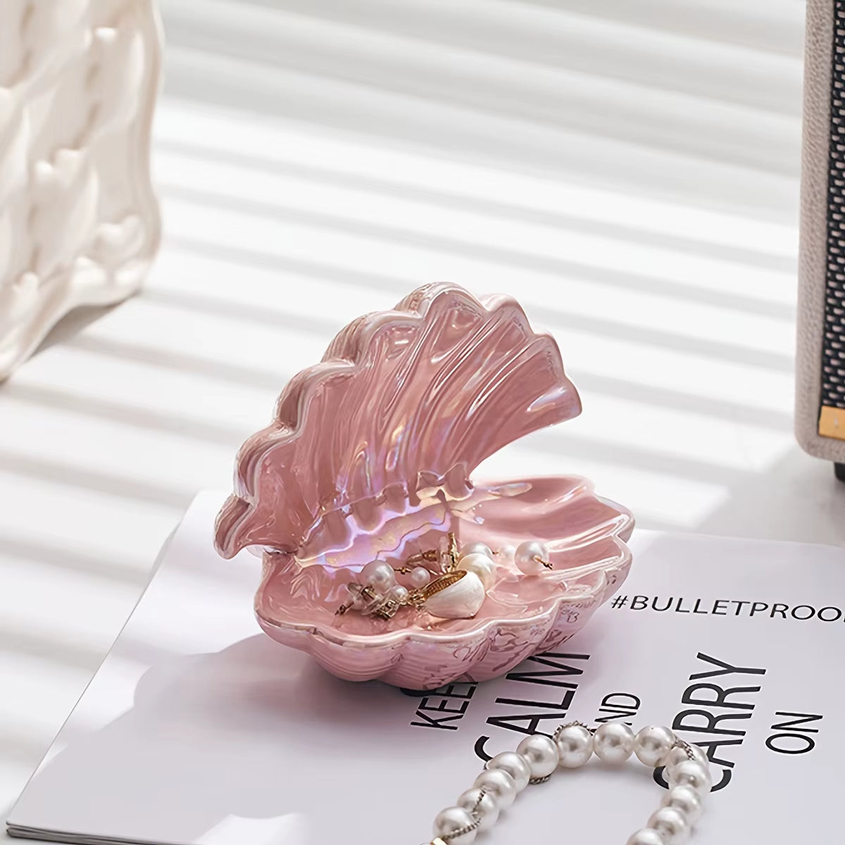 Pink Shell Ceramic Jewelry Tray – Elegant Home Decor Organizer for Rings Earrings Necklaces Keys Artistic Vanity Accessory Dish