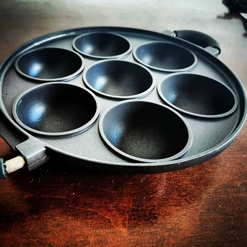 7 Hole Cake Cooking Pan Cast Iron Omelette Pan Non-Stick Cooking Pot Breakfast Egg Cooking Pie Cake Mold Cookware Kitchenware